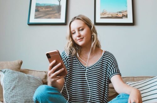 Blonde on the Couch browsing through great podcasts for women in their 20's